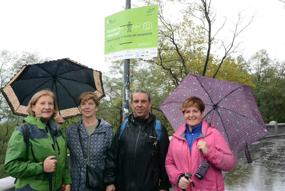 Foto 212 de la avituallamiento y mirador - Galería de la Subida a Artxanda 2019